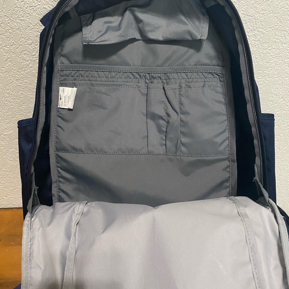 Nike Air Max Football Backpack - Picture 4 of 9